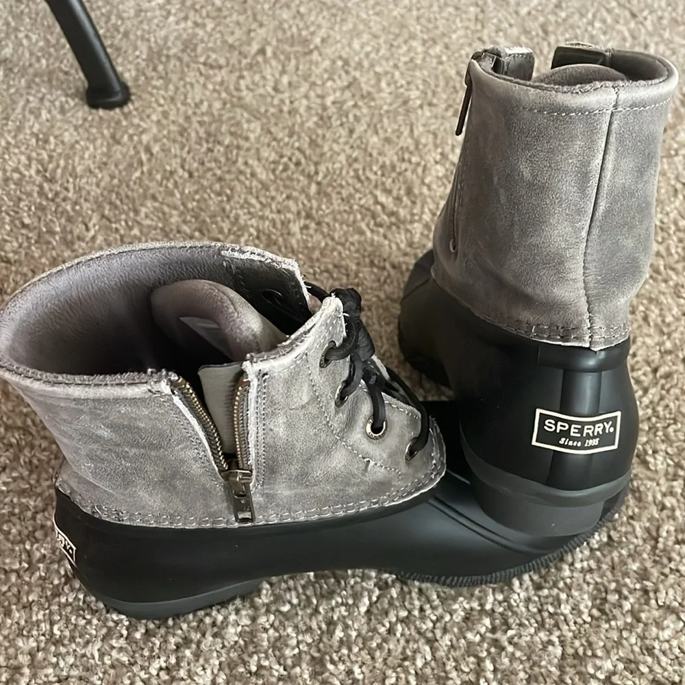 Sperry - Picture 4 of 4